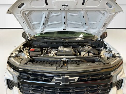 Used 2023 Chevrolet Silverado 1500 LT Trail Boss w/ LT Trail Boss Premium Package AWD/4WD image 32