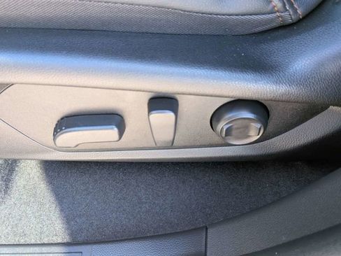 Used 2025 Subaru Forester Touring AWD/4WD image 18