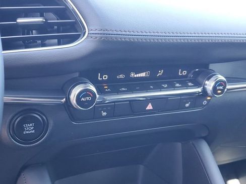 New 2026 MAZDA MAZDA3 2.5 S Hatchback w/ Premium Pkg FWD image 24
