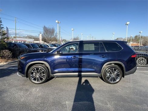 Used 2024 Toyota Grand Highlander AWD Hybrid image 5