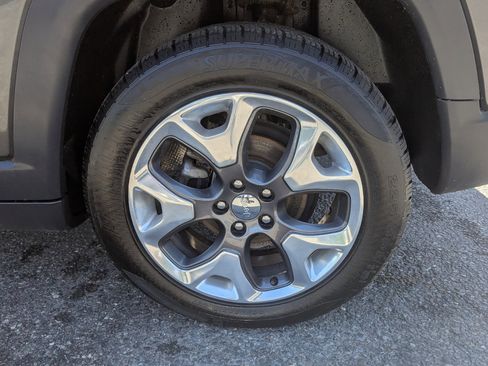 Used 2017 Jeep Compass Limited image 49