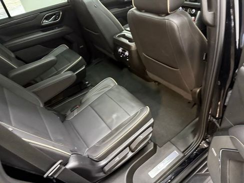 Certified 2023 GMC Yukon SLT w/ SLT Premium Package image 35