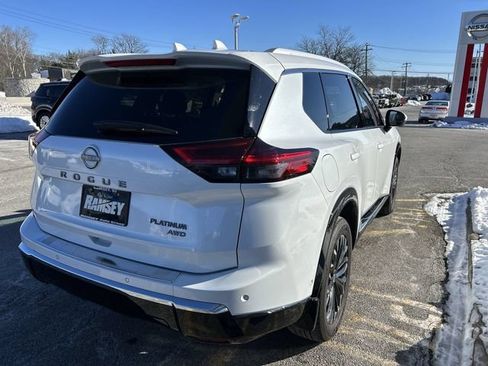 Certified 2025 Nissan Rogue Platinum w/ Tech Package AWD/4WD image 8
