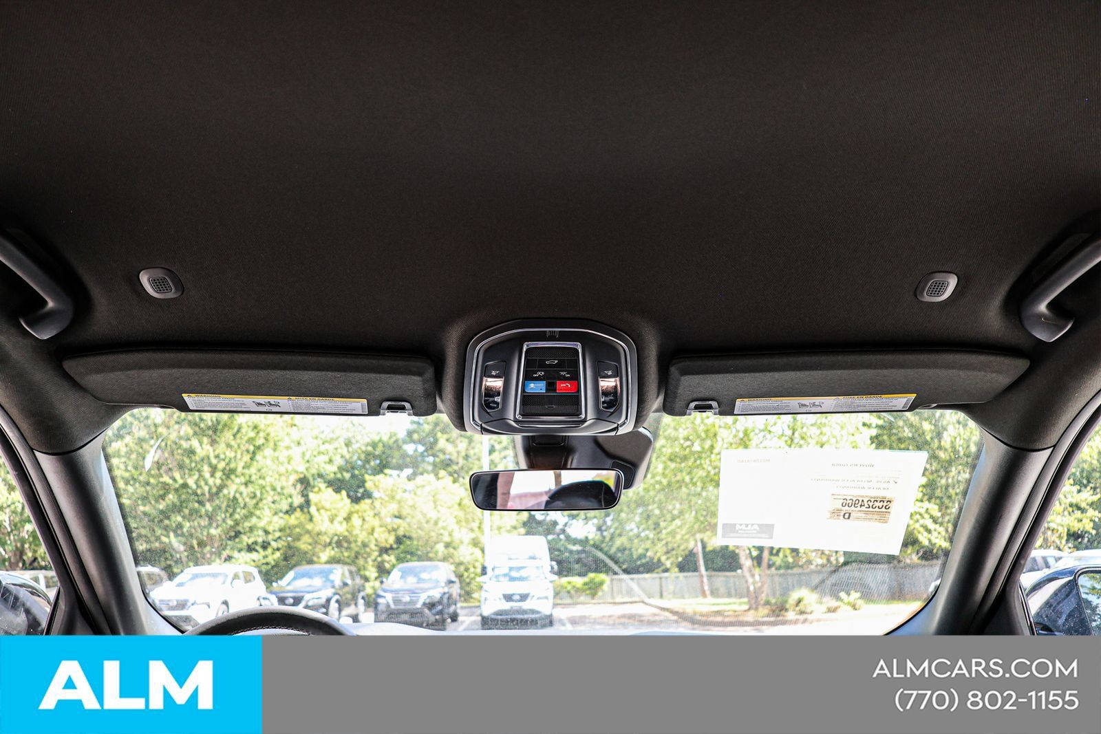 Used 2025 Jeep Grand Cherokee Altitude AWD/4WD image 43