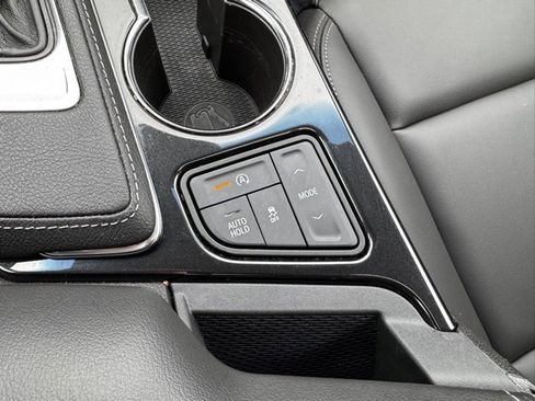 Certified 2022 Cadillac CT4 Luxury w/ Sun And Sound Package image 21