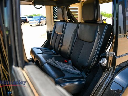 Used 2017 Jeep Wrangler Unlimited Sport AWD/4WD image 11