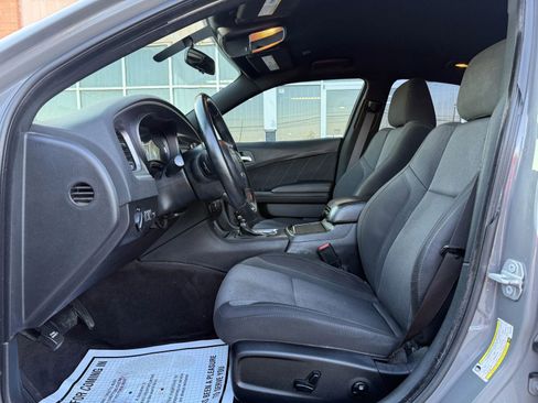Used 2019 Dodge Charger SXT w/ Plus Group image 14