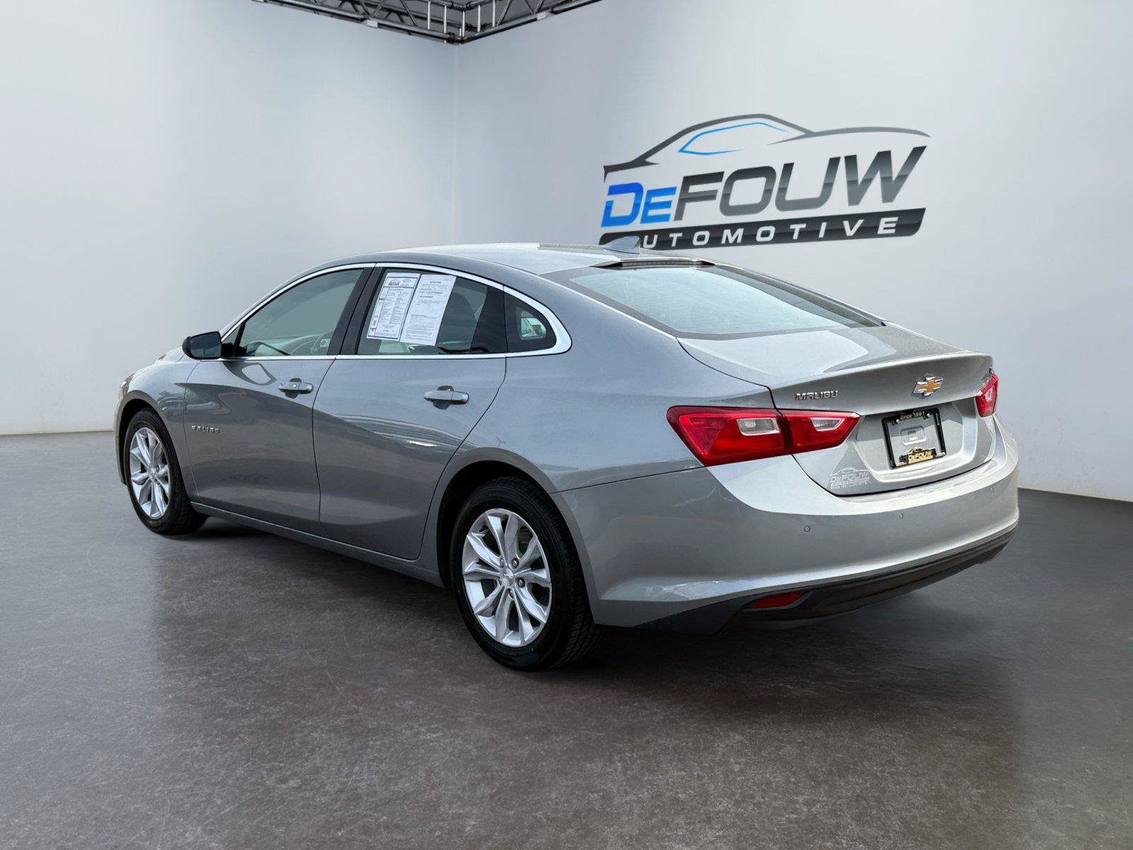 Used 2024 Chevrolet Malibu LT FWD image 5