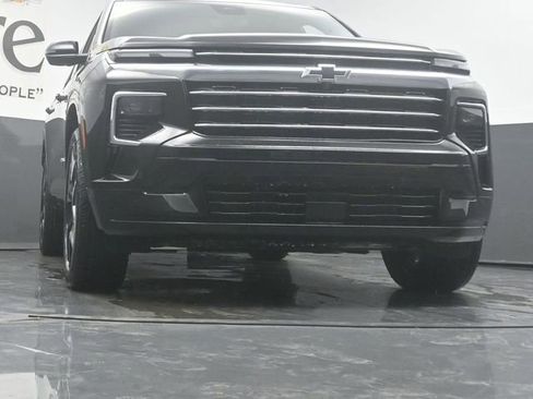 New 2026 Chevrolet Traverse High Country image 3