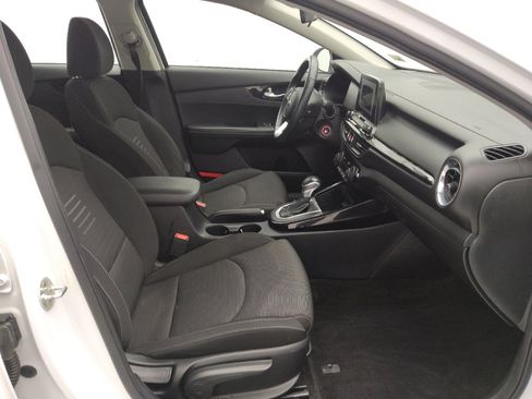 Used 2019 Kia Forte S image 21