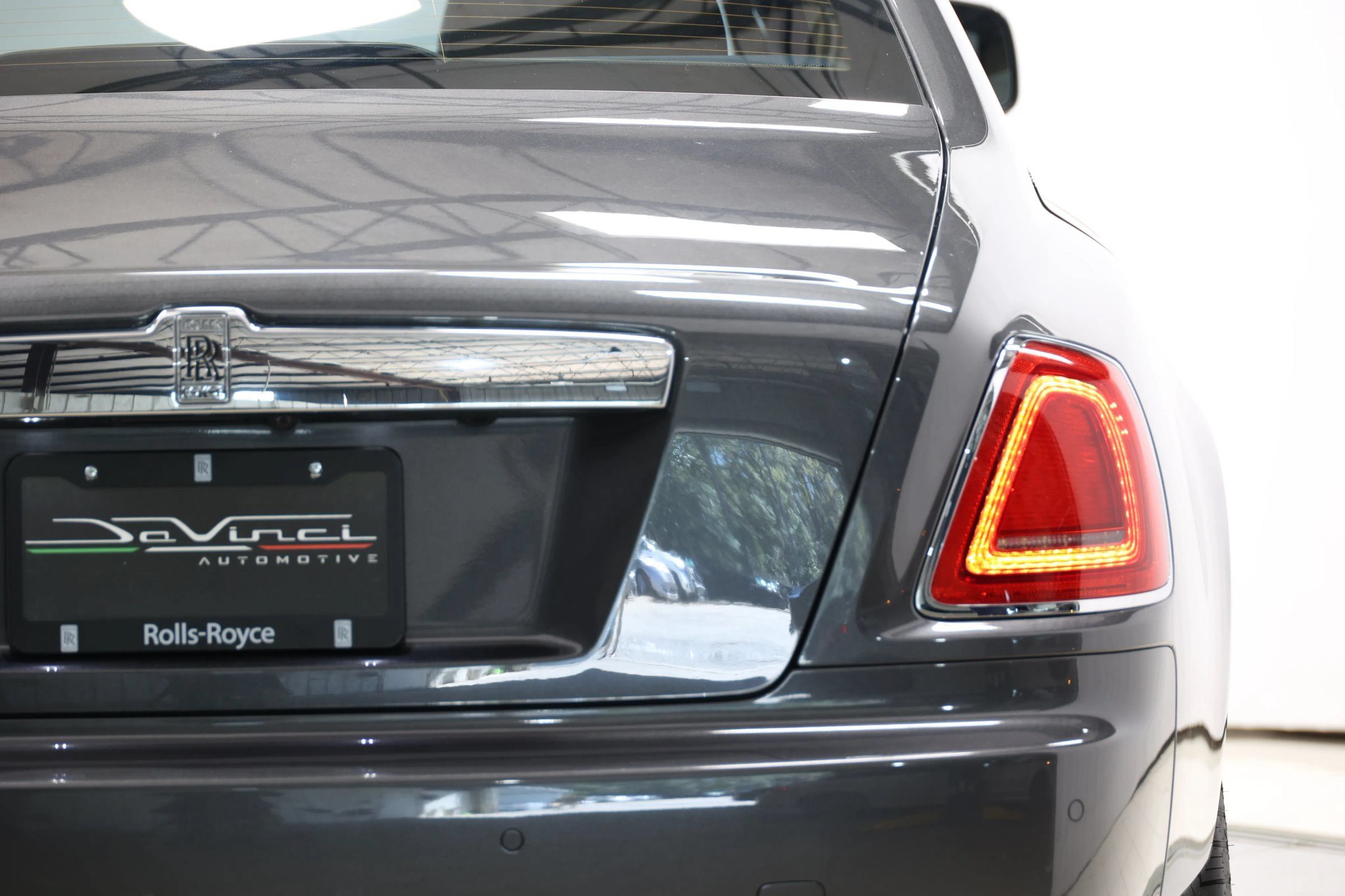 Used 2011 Rolls-Royce Ghost RWD image 75