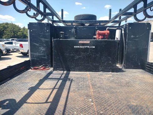 Used 2022 Ford F550 4x4 Crew Cab Super Duty w/ Power Equipment Group image 8