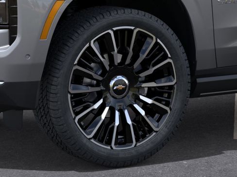 New 2026 Chevrolet Suburban High Country AWD/4WD image 33