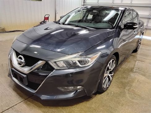 Used 2017 Nissan Maxima Platinum w/ Interior Lighting Package FWD image 4