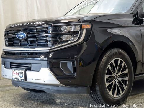 Certified 2025 Ford Expedition Max Platinum AWD/4WD image 4