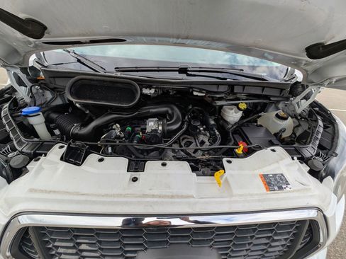 Used 2023 Ford Transit 350 XLT image 27