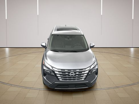 Certified 2024 Nissan Rogue SV w/ SV Premium Package FWD image 29