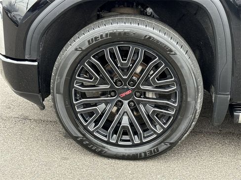 Used 2022 GMC Sierra 1500 Denali w/ Denali Premium Package image 12