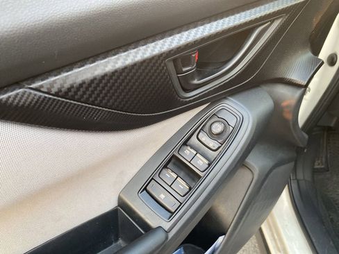 Used 2019 Subaru Crosstrek 2.0i Premium image 9