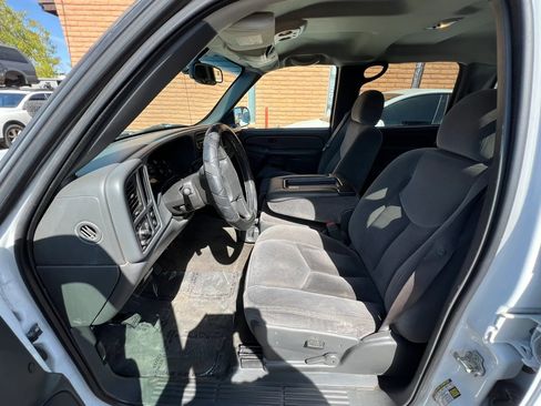 Used 2005 GMC Sierra 1500 SLE w/ Light Duty Power Package RWD image 13