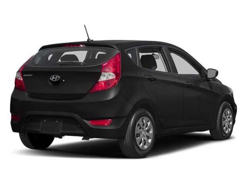 Used 2016 Hyundai Accent SE FWD image 2