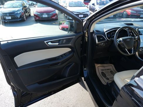 Used 2021 Ford Edge SEL w/ Cargo Accessory Package image 15