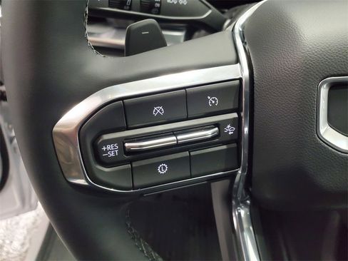 New 2026 GMC Terrain Denali w/ LPO, Black Badging Package image 15