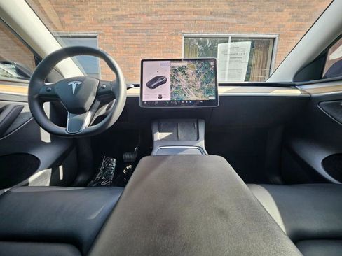 Used 2023 Tesla Model Y Long Range AWD/4WD image 37