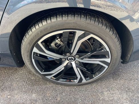 Certified 2023 Volvo S60 B5 Plus w/ Climate Package image 13