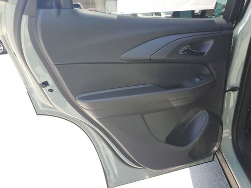 New 2026 Chevrolet TrailBlazer LT w/ Convenience Package FWD image 17