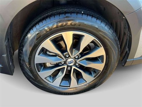 Used 2023 Subaru Outback Limited image 9