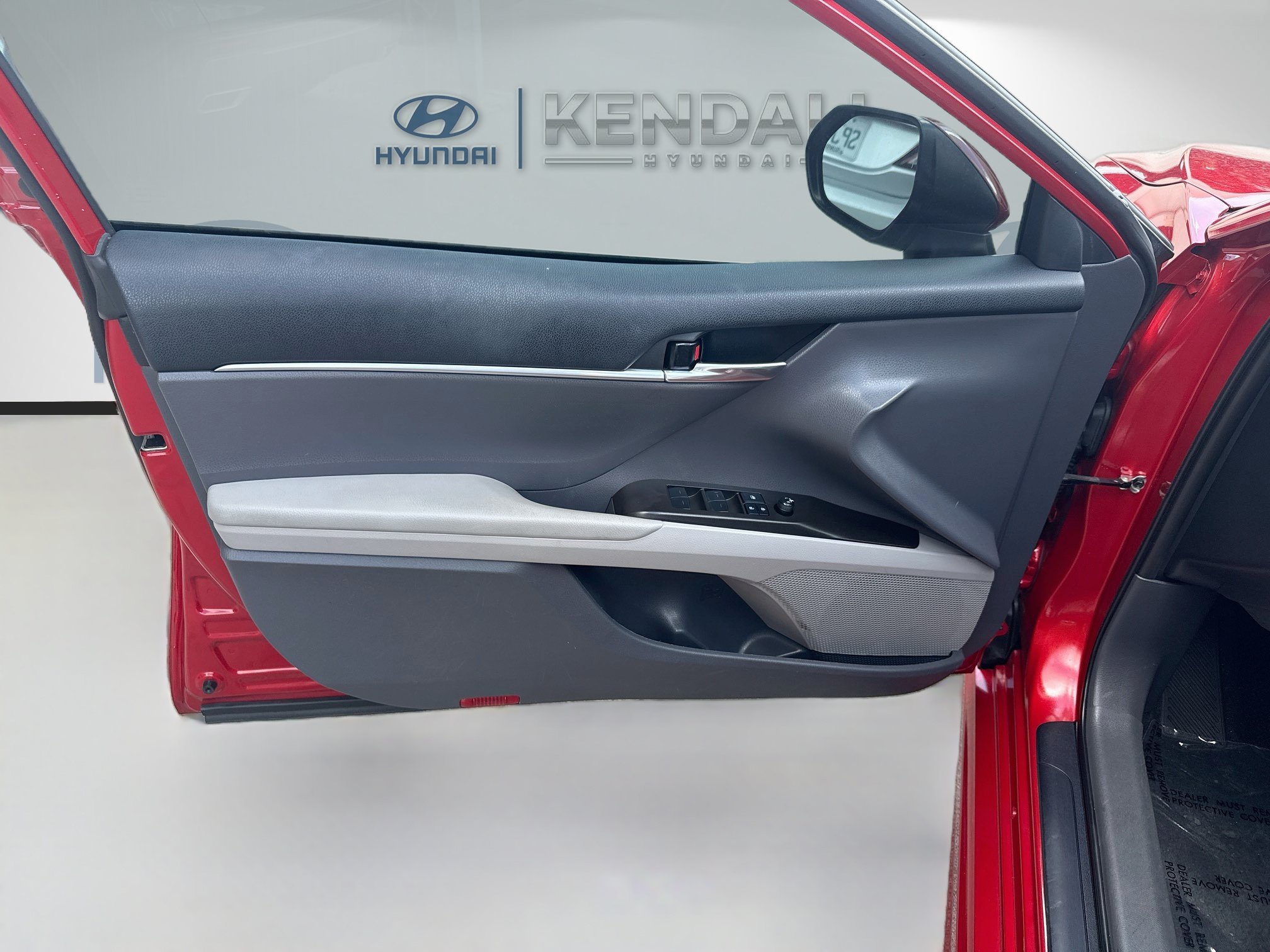 Used 2022 Toyota Camry SE FWD image 17