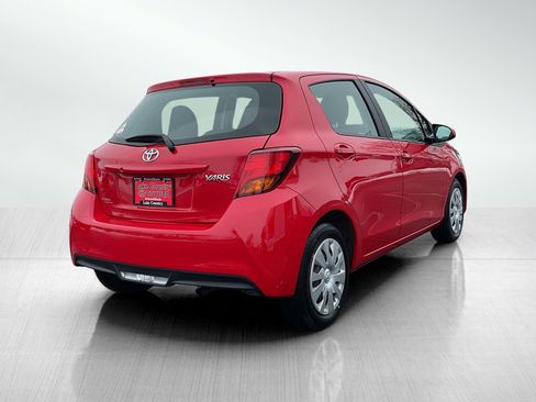 Used 2015 Toyota Yaris L image 5