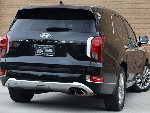 Used 2020 Hyundai Palisade Limited FWD image 11