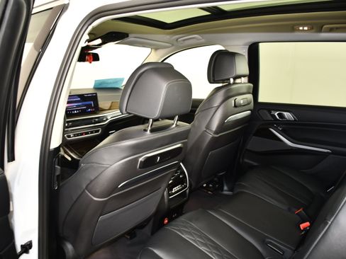 Used 2026 BMW X7 xDrive40i AWD/4WD image 49