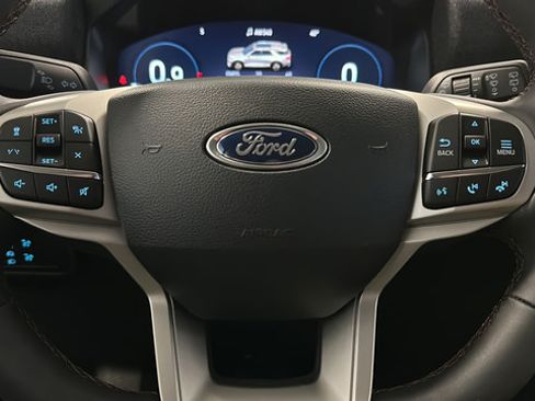 New 2026 Ford Explorer Active w/ Active Comfort Package AWD/4WD image 16