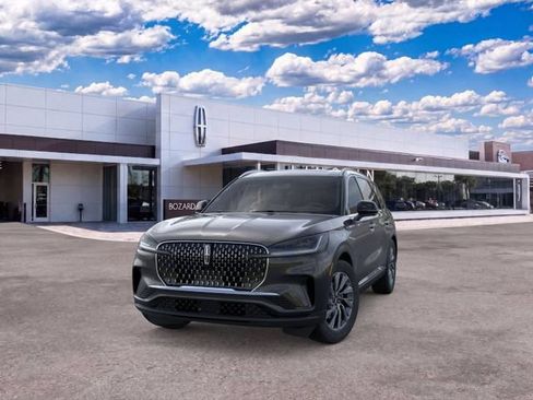 New 2026 Lincoln Aviator 2WD image 2