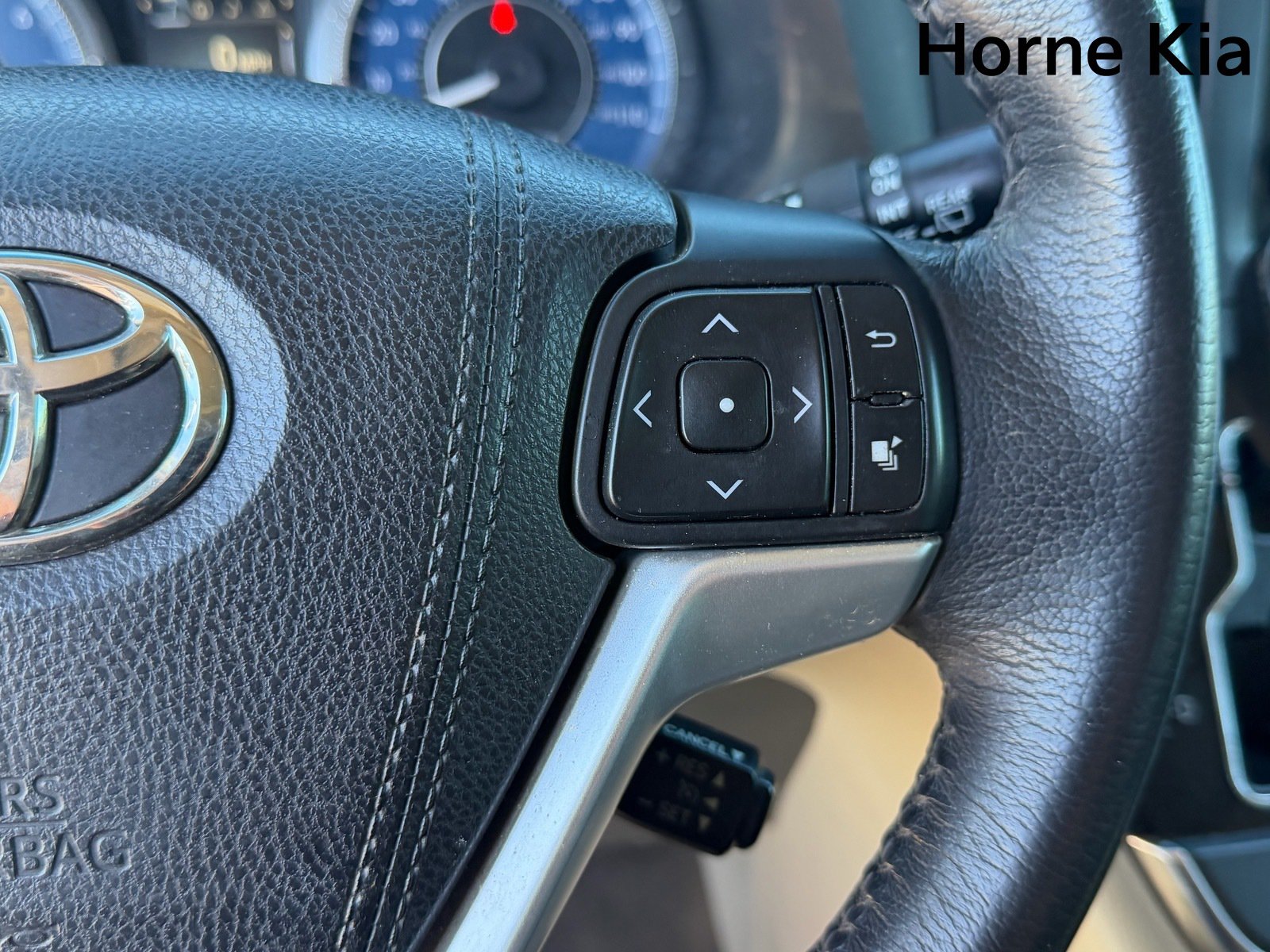Used 2017 Toyota Sienna XLE w/ XLE Navigation Package FWD image 35