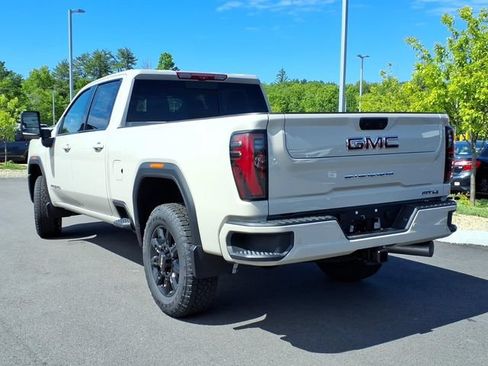 New 2026 GMC Sierra 2500 AT4 w/ Technology Package AWD/4WD image 4