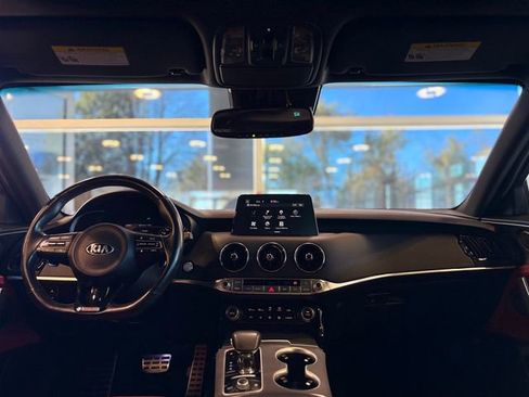 Used 2021 Kia Stinger GT2 image 42