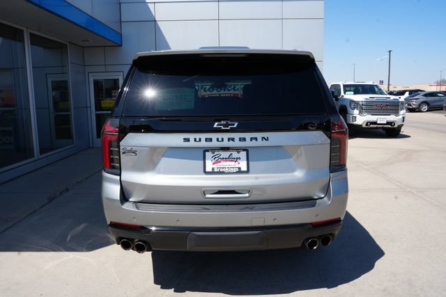 Used 2025 Chevrolet Suburban Z71 AWD/4WD image 39
