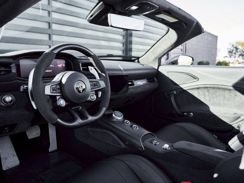 Used 2024 Maserati MC20 Cielo RWD image 2
