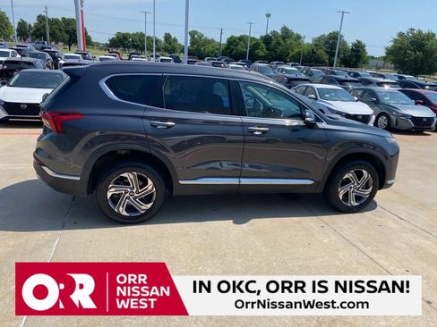 Used 2021 Hyundai Santa Fe SEL w/ Convenience Package image 6