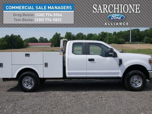 Used 2022 Ford F250 XL w/ Power Equipment Group AWD/4WD image 1
