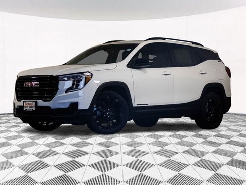 Certified 2022 GMC Terrain SLT w/ Elevation Edition image 48