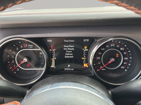 Used 2022 Jeep Gladiator Mojave w/ LED Lighting Group AWD/4WD image 30