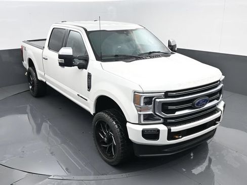 Used 2022 Ford F250 Platinum w/ FX4 Off-Road Package AWD/4WD image 22