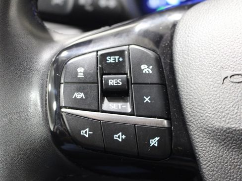 Used 2022 Ford Escape SEL w/ Technology Package FWD image 12