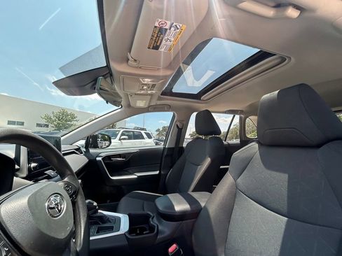 Used 2025 Toyota RAV4 XLE w/ Convenience Package FWD image 12