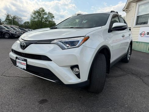 Used 2017 Toyota RAV4 Limited w/ Advanced Technology Package image 9
